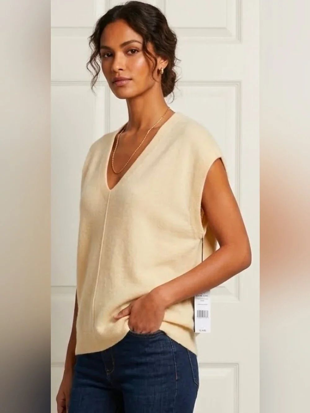 NWT Tahari 100% Cashmere V-Neck Sweater Vest Buttermilk Cream Yellow Size L